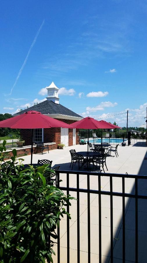 Appomattox Inn And Suites Exteriér fotografie